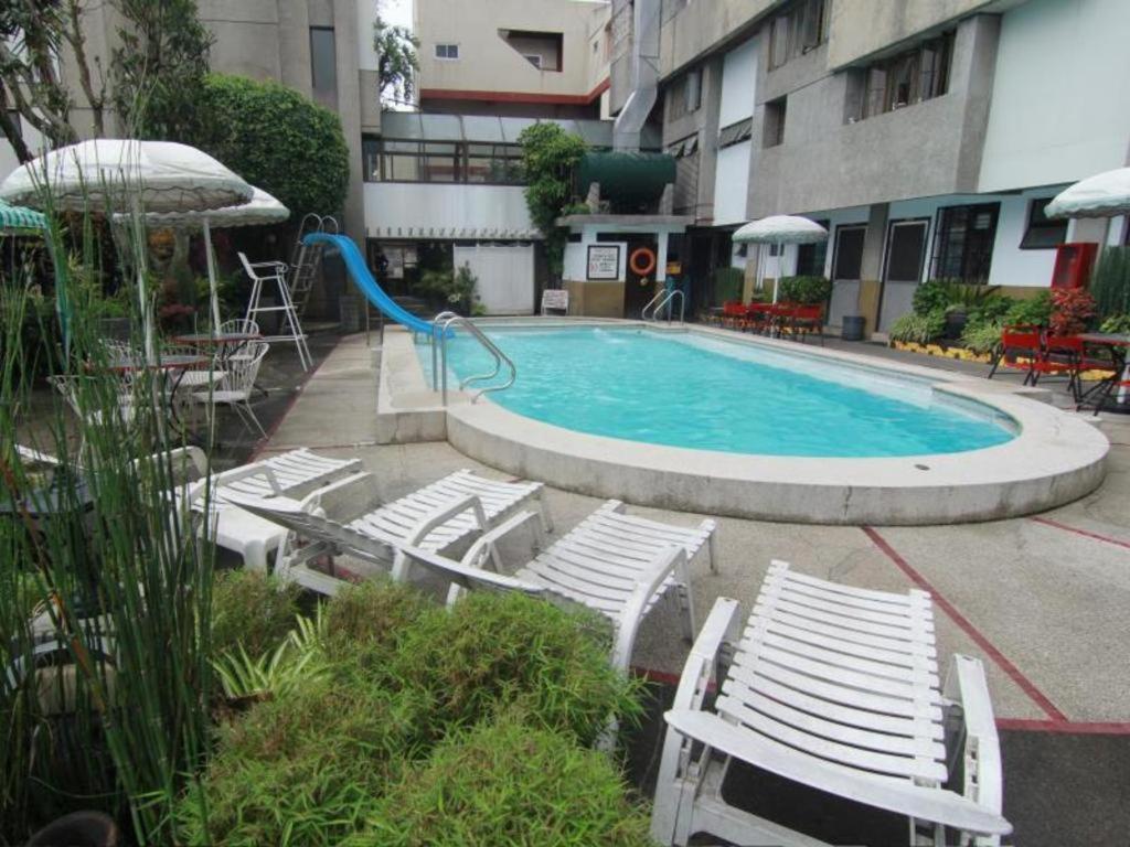 Hotel Supreme Baguio City Exterior foto